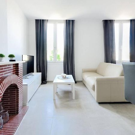 La Ciotat - Magnifique Appartement Climatise Sur Le Port Luaran gambar