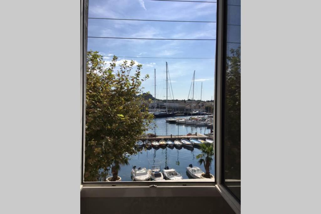 La Ciotat - Magnifique Appartement Climatise Sur Le Port Luaran gambar