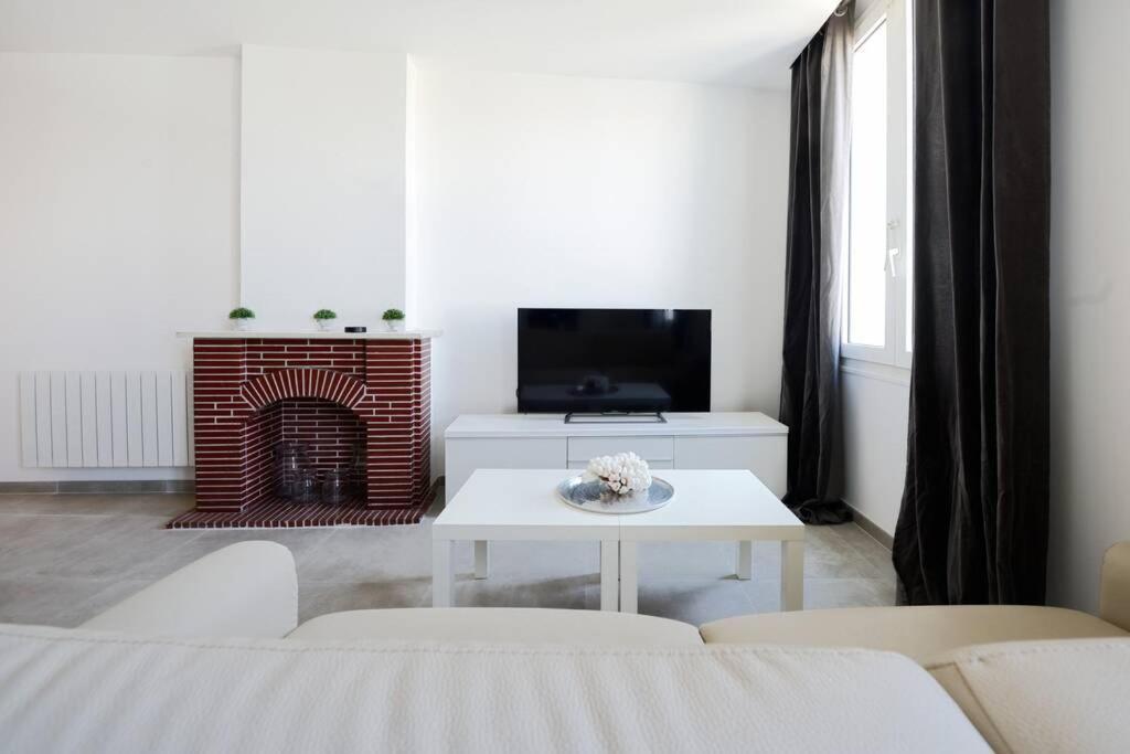 La Ciotat - Magnifique Appartement Climatise Sur Le Port Luaran gambar
